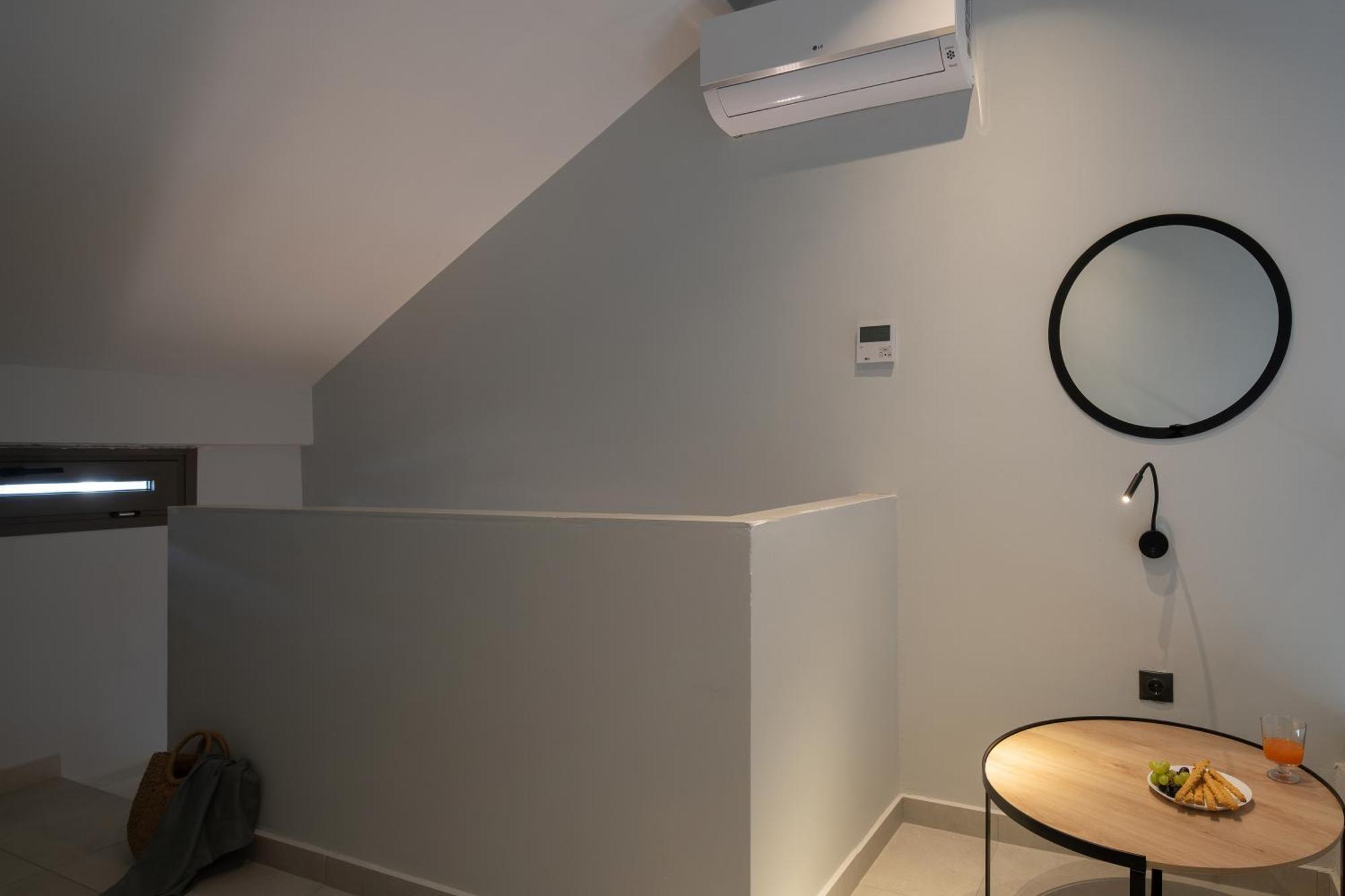 Melian Suites Nikiti  Habitación foto