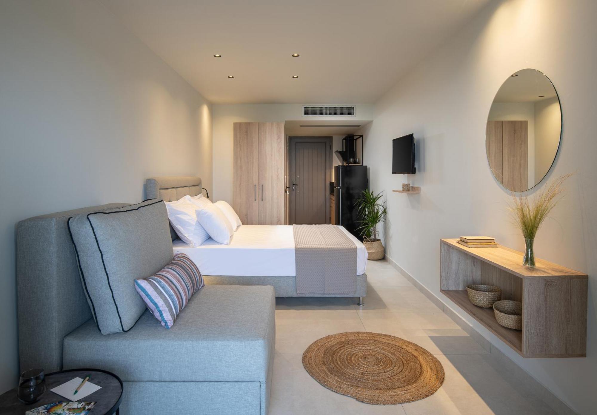 Melian Suites Nikiti  Habitación foto