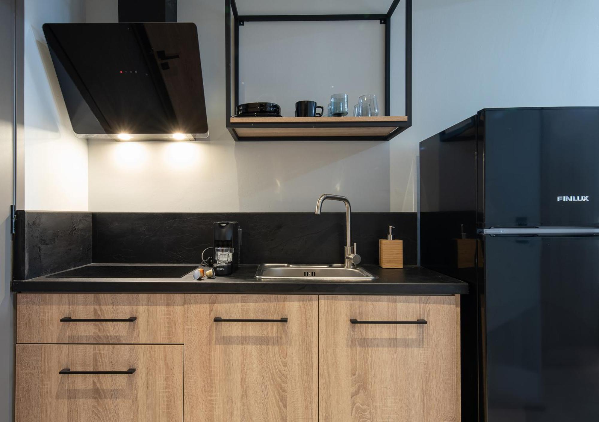 Melian Suites Nikiti  Habitación foto